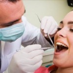 Làm gì khi răng sứ bị lung lay?