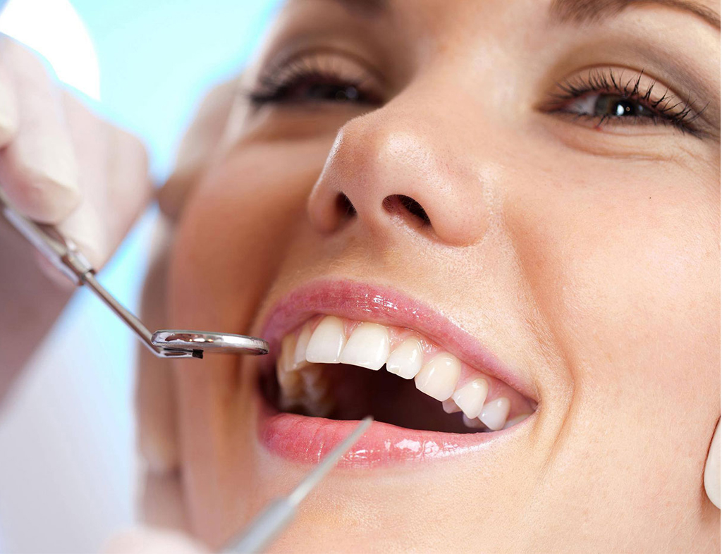 Dịch vụ nhổ răng không đau tại trung tâm nha khoa 2